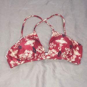 Vix by Paula Hermanny swimsuit top. Size medium red